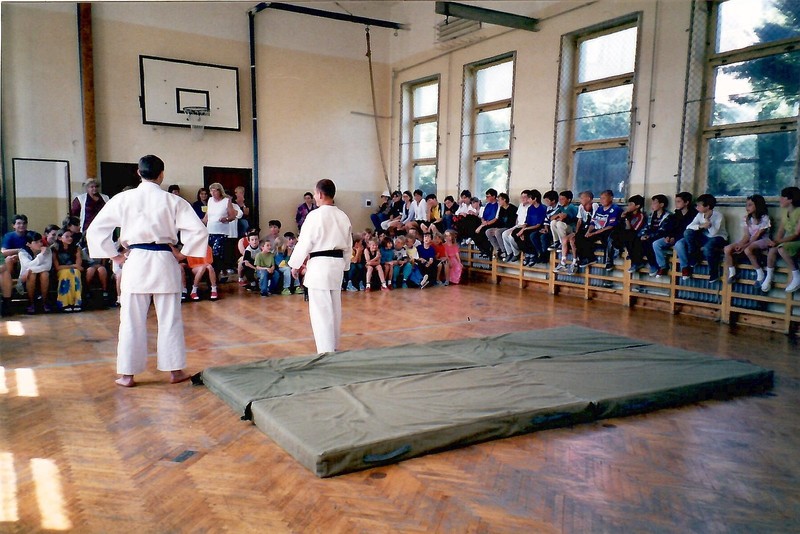 foto 9 (2000 - nábor na judo).jpg